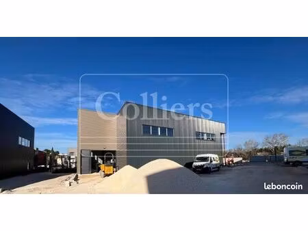 local industriel 675 m²