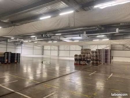 local d'activité 2 660 m²