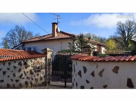 propriété 6 pièces 133 m²