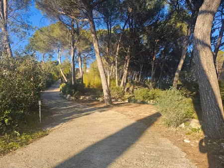 vente terrain 1814 m² à ventabren (13122)  440 000 €