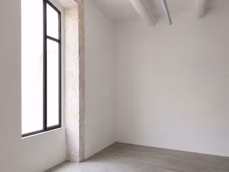 bureau avec fenêtre – 25 m² – vieux-port marseille