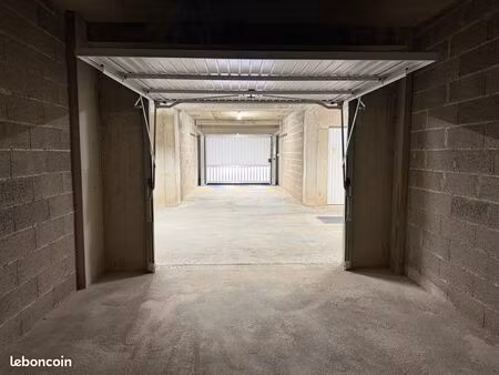 location garage /box