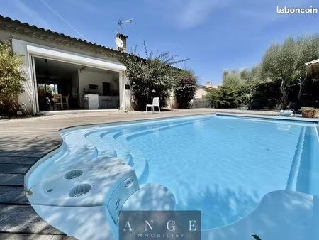 villa 4 pièces 126 m²