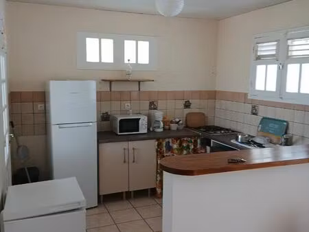 maison a louer haut de villa .personne au sous sol a ce jour. tres calme et agreable a viv