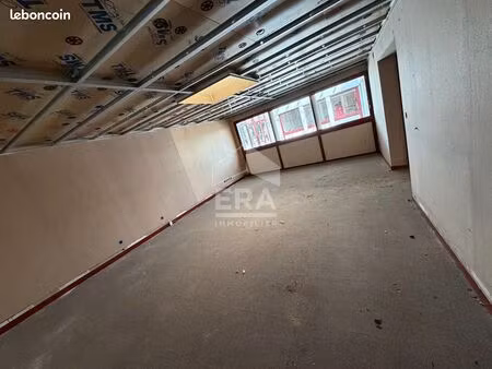 immeuble 340 m² saintes