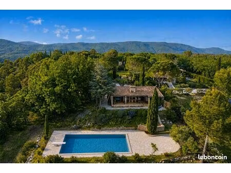 belle villa à finir de rénover avec vue exceptionnelle