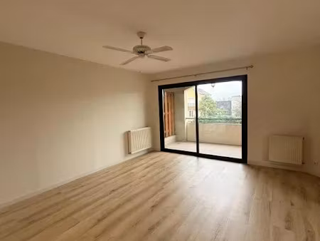 location appartement 3 pièces 77 m² à bergerac (24100)  690 €