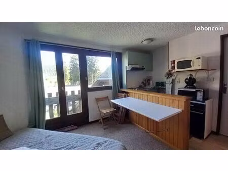 studio 1 pièce 20 m²