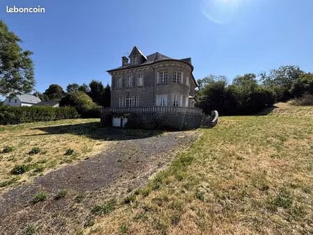 maison 11 pièces 276 m²