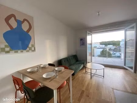 t3 meublé neuf de 50m² avec terrasse et vue sur parc – romainville