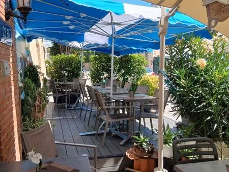 restaurant