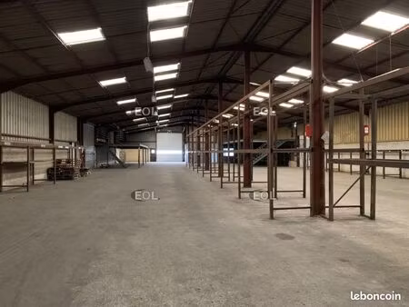 local d'activité 2 496 m²