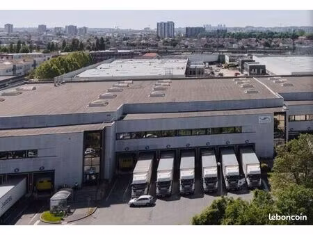 local 2145 m² le bourget
