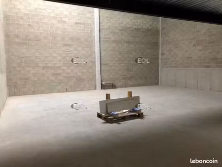 local d'activité 257 m²