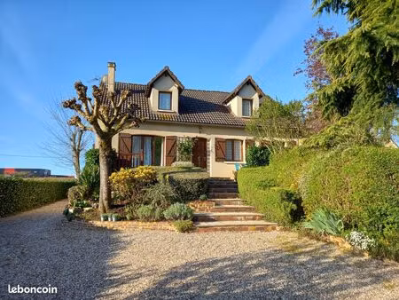 belle maison traditionnelle