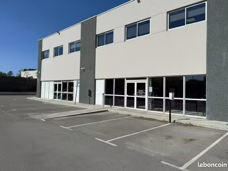 local commercial 395 m² carqueiranne