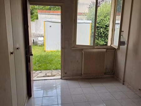 la varenne saint hilaire 94200  appartement f2 duplex de 20.08 m² carrez