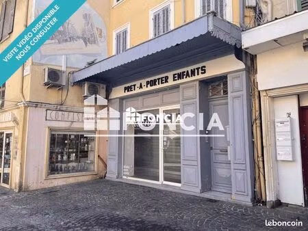 local commercial 65 m²