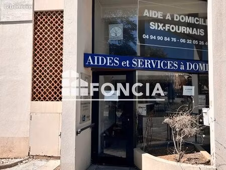 local commercial 66 m²
