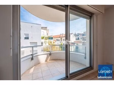 studio 1 pièce 25 m²
