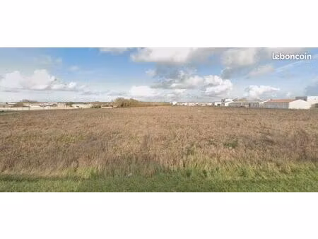 terrain 407 m² port des barques
