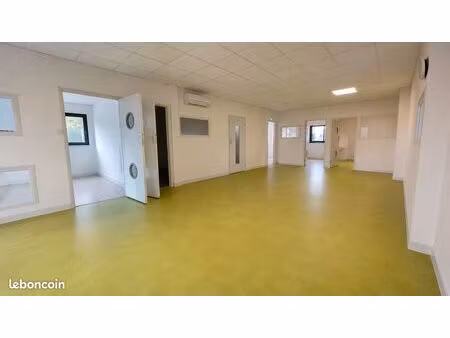 local 175 m² la crau