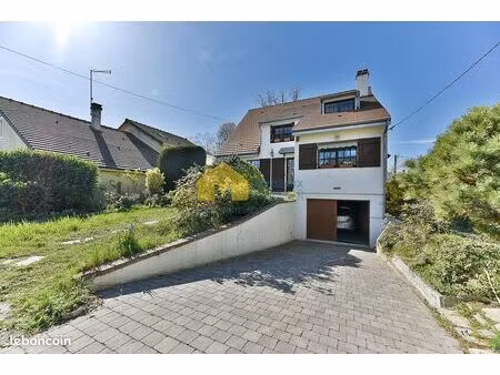 maison 7 pièces 162 m²