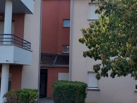 t3 de 62m² avec balcon et 2 places de parking