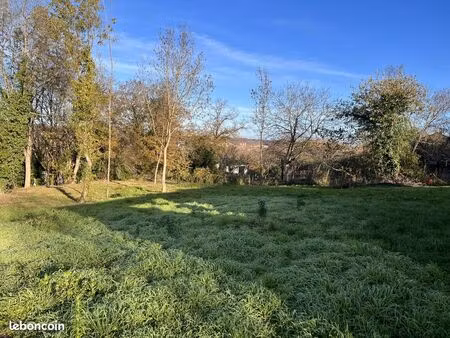 terrain à bâtir de 1010 m2 au prix de 80000 à magnac-sur-touvre (16)