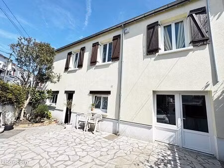 maison 5 pièces 104 m²