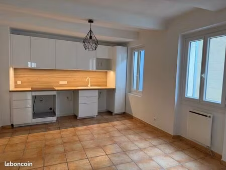 appartement t2 65m2
