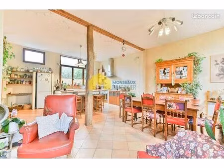 maison 7 pièces 184 m²