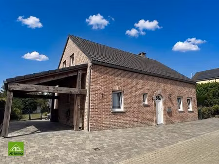 villa à louer avec terrasse et jardin   vedrin (vbe52321)