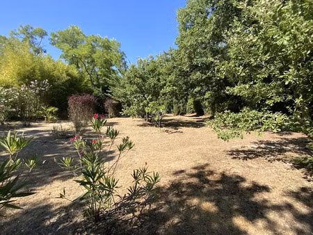 vente terrain 725 m² à uzès (30700)  125 000 €