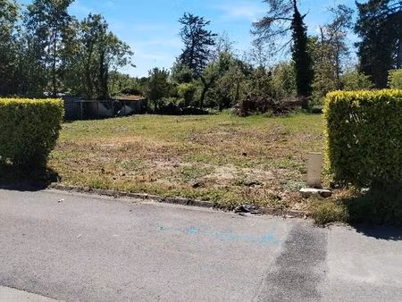 terrain viabilisé 1070m2