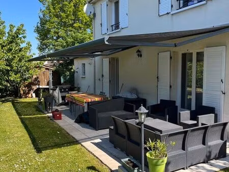a vendre belle maison familiale à noiseau 94