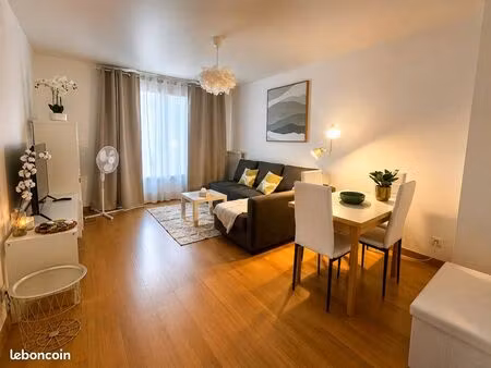 apparemment 50m2 meublé limite vincennes