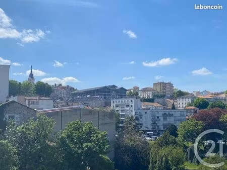 immeuble 1 900 m² angouleme