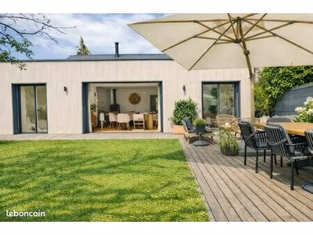 maison 6 pièces 141 m²