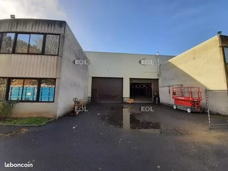 local bureaux 1 648 m²