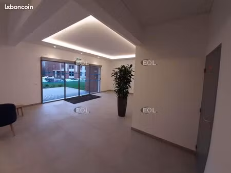 bureaux 80 m²