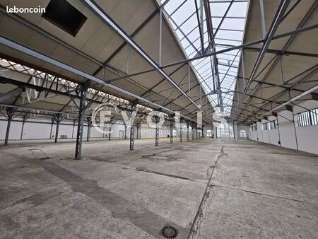 bureau 2 973 m²