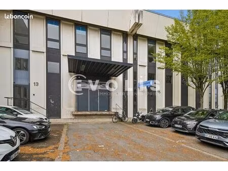 local d'activité 656 m²