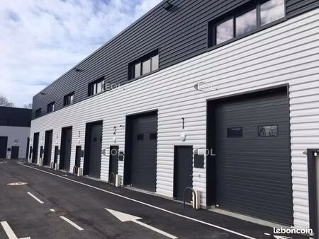 local d'activité 120 m²