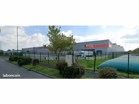 local industriel 25 194 m²