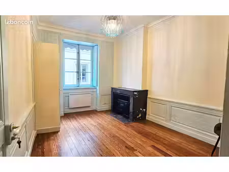 2 bureaux standing de 15 m2 - 4 postes/bureau - opéra - 1 cabine téléphonique privative