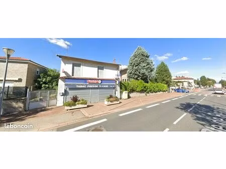 local commercial