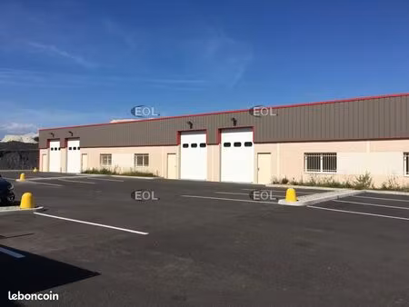 local industriel 120 m²