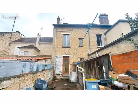 maison de ville 4 pièces 80 m²