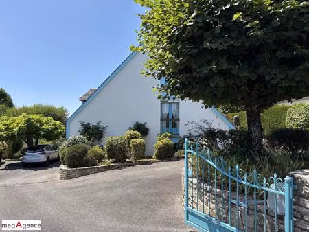 maison familiale 175 m² – piscine  jardin paysager et logement indépendant